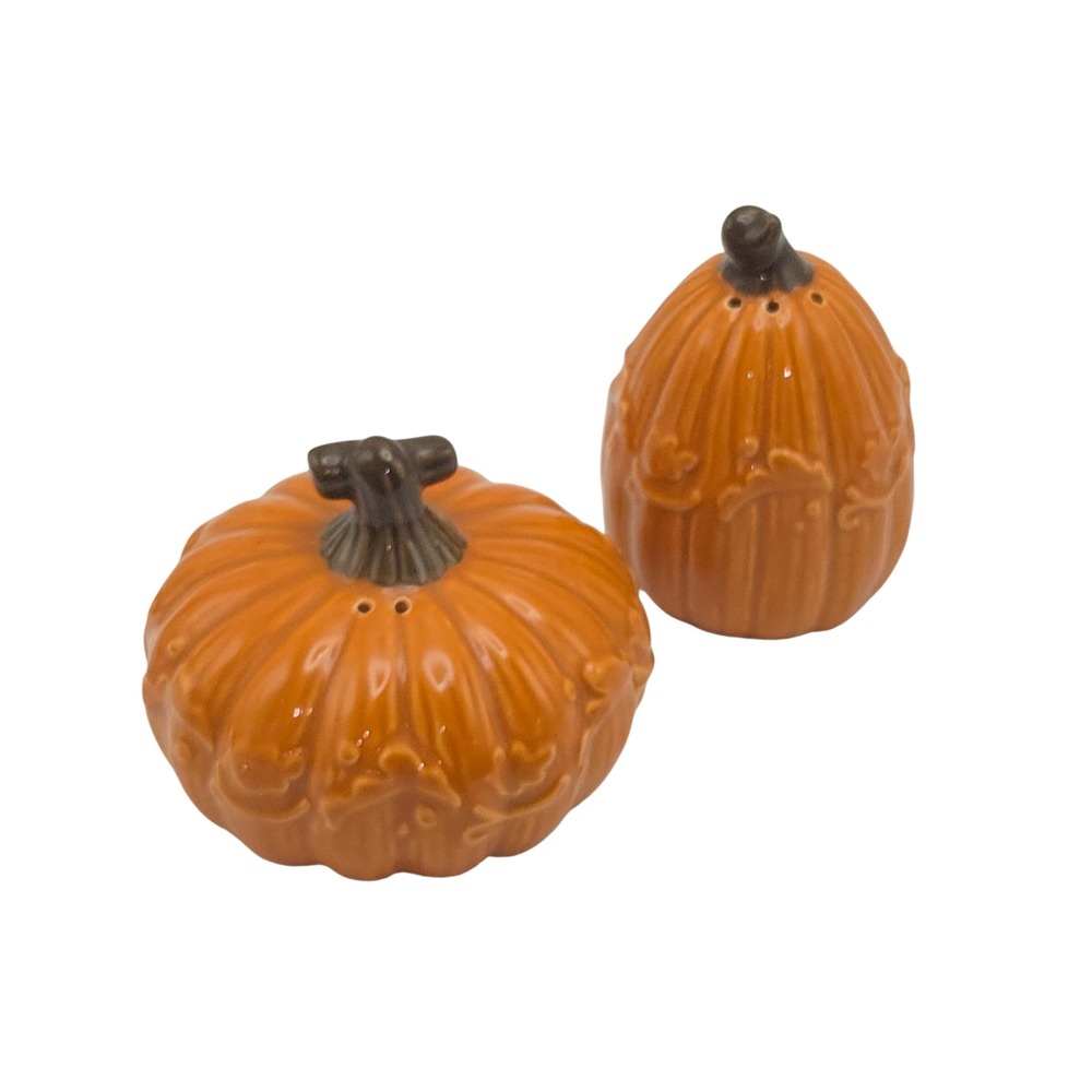 Vintage Ceramic Pumpkin Salt Pepper Shakers Set Orange Fall Table Kitchen Decor
